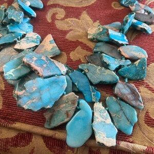 Chunky Turquoise Stone Necklace/ howlite